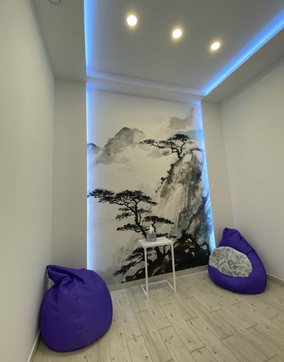 Біла кімната